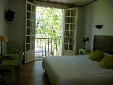 L'Auberge Saint-Viance Екстериор снимка